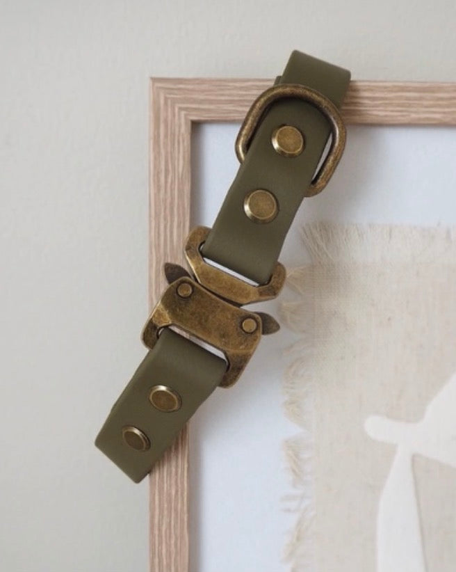 The ‘Olive Ridge’ Collar